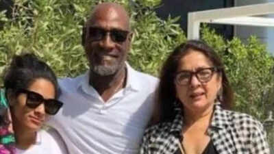 Neena Gupta says Vivian Richards agreed to her having his child: ‘I didn’t take money to raise Masaba’ | Hindi Movie News