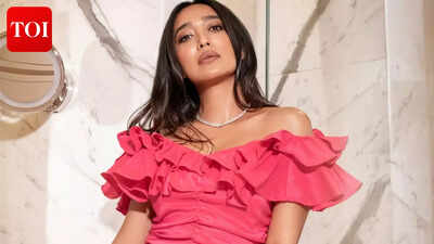 Sayani Gupta becomes Priyanka Chopra’s Hindi voice in ‘The Bluff,’ opens up on the challenge | Hindi Movie News