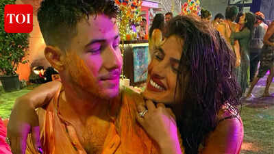 Nick Jonas shares colorful throwback PIC with Priyanka Chopra: ‘One of my favorite Holi memories’ | English Movie News