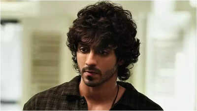 Ahaan Panday: After ‘Saiyaara’, Ahaan Panday offered Rakeysh Omprakash Mehra’s epic ‘Karna’ and Anand L Rai’s project – Reports |