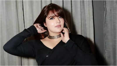 Anjali Anand fires back at troll calling her ‘Fat’; “I know I’m fat, you know you’re bald!” |