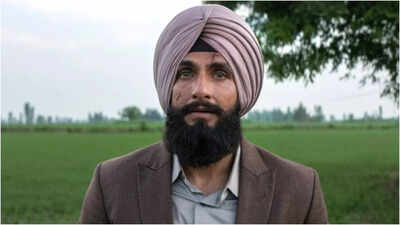 Ranveer Singh: ”I cried, did you?’ Ranveer Singh admits getting teary-eyed over Arijit Singh’s emotional ‘Phir Se’ from ‘Dhurandhar 2’ | Hindi Movie News