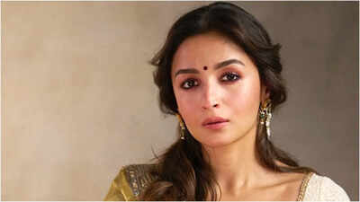 Alia Bhatt seeks Sadhguru parenting advice for Raha Kapoor, ‘A worried parent is not a good parent’ | Hindi Movie News