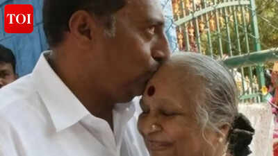 Prakash Raj’S Mother Death News: Prakash Raj’s mother, Swarnalatha, passes away at 86; Film industry mourns ‘Jana Nayagan’ actor’s personal loss | Tamil Movie News