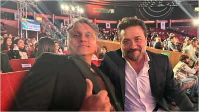 ‘Saiyaara’ director Mohit Suri shares a fanboy moment, clicks a photo with ‘Money Heist’ star Enrique Arce | Hindi Movie News