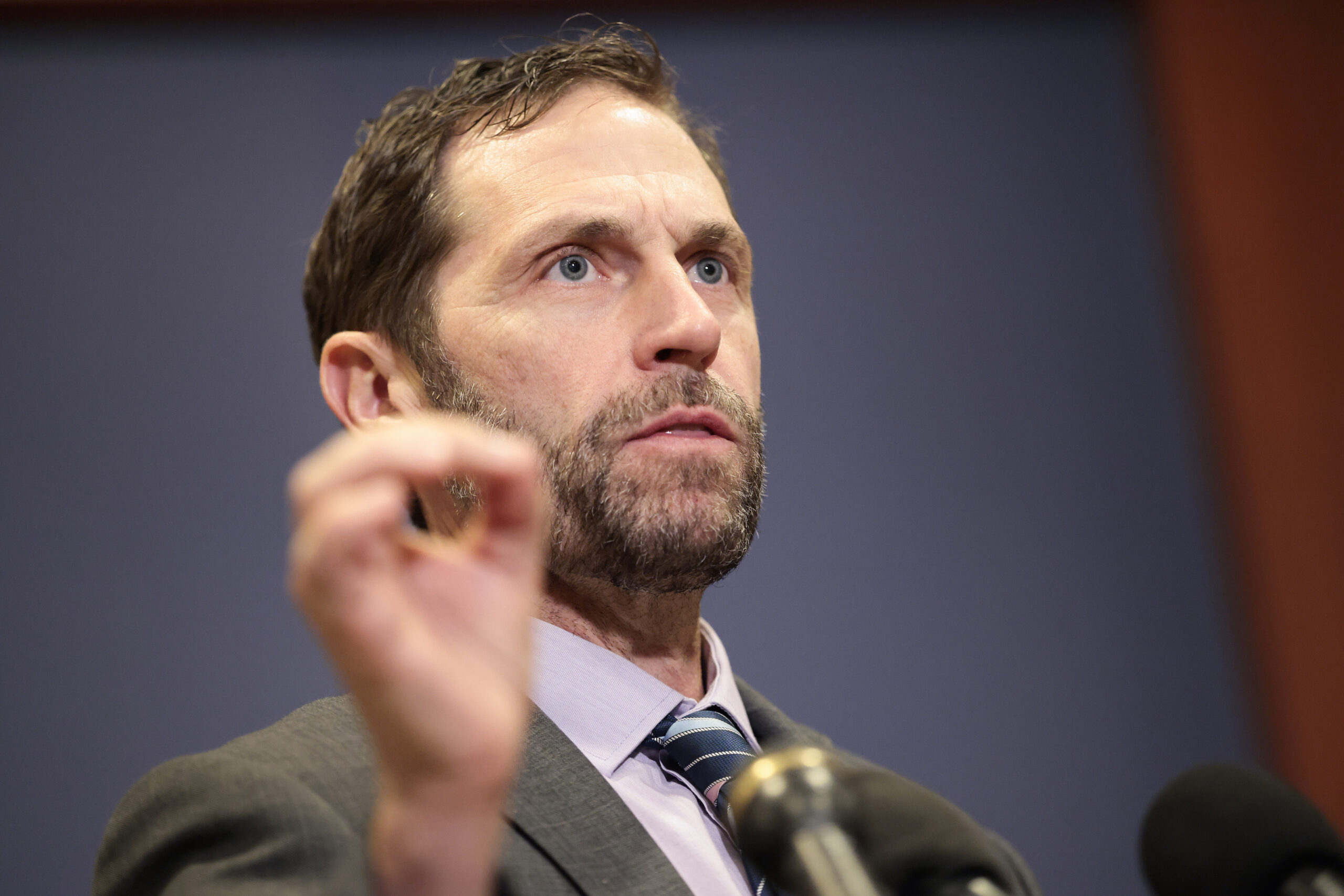 Dems use Iran to attack Trump on economy