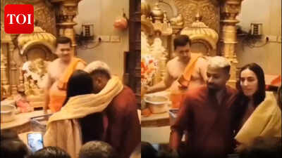 Hardik Pandya shares a shawl with girlfriend Mahieka Sharma at Siddhivinayak temple as they seek blessings – WATCH |
