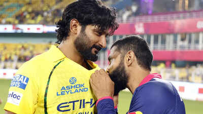 Ravindra Jadeja kisses CSK crest after RR win, emotional moment melts hearts | Cricket News