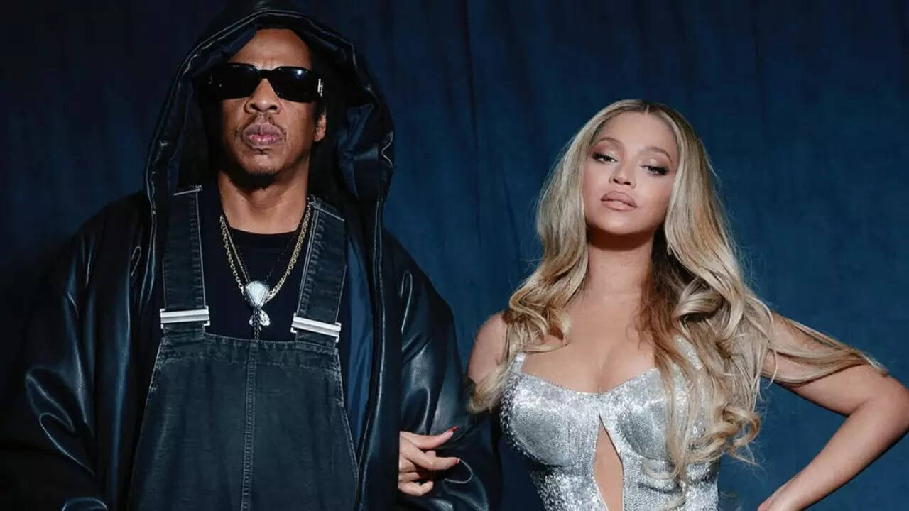 Celebs who secretly tied the knot away from the spotlight