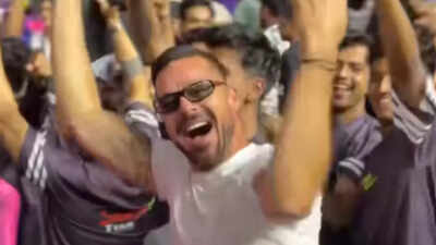 Ricky Martin dances to ‘Oh ho ho ho’ at the T20 World Cup Final closing ceremony in Ahmedabad – WATCH VIDEO | Hindi Movie News