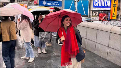 Hansika Motwani jets off to Japan with her mother and brother after divorce from Sohael Khaturiya — See PICS |