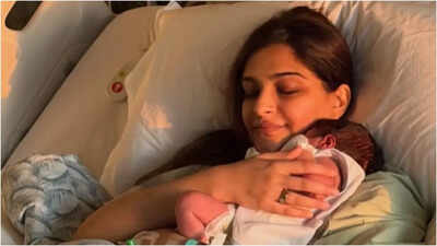 Sonam Kapoor shares first heartwarming PHOTO with her newborn from the hospital – see photo | Hindi Movie News