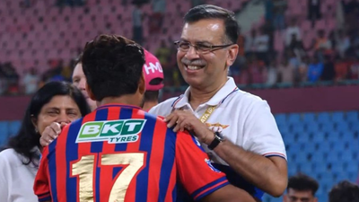 Sanjeev Goenka: IPL 2026: Sanjeev Goenka-Rishabh Pant hug sparks ‘fake smile’ debate after LSG’s loss | Cricket News
