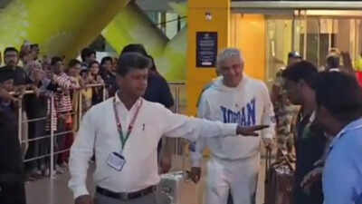 Ajith Kumar returns to Chennai, salt-and-pepper airport look wins hearts ahead of polling day for Tamil Nadu election 2026 | Tamil Movie News