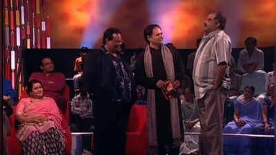 Boney Kapoor on how Satish Kaushik was suicidal after ‘Roop Ki Rani Choron Ka Raja’ flopped: ‘Was ready to jump from first floor’ | Hindi Movie News