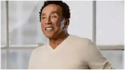 Smokey Davidson’s defamation claims dismissed amid ongoing sexual assault case: Report |