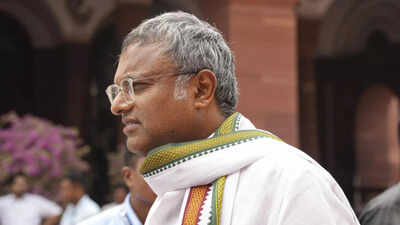 Cash is the king: Mob snatches 13.4 lakh seized from MP’s office | India News