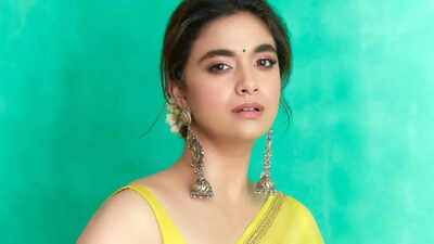 From ‘Kannivedi’ to ‘Rowdy Janardhana’: Keerthy Suresh’s upcoming films promise power-packed roles | Tamil Movie News