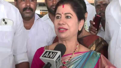 Warm reception for lottery baron’s wife giving DMK jitters | India News