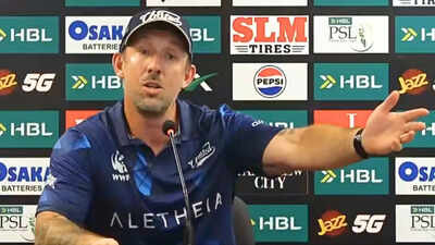 PSL presser drama! Foreign coach loses cool, starts swearing in Pakistan – Watch | Cricket News