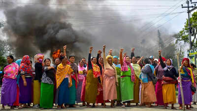 Manipur bomb blast: Indefinite curfew imposed in 5 valley districts; government hands over probe to NIA | India News