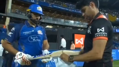 Rohit Sharma left frustrated as bat fails eligibility check before MI chase vs RCB | Cricket News