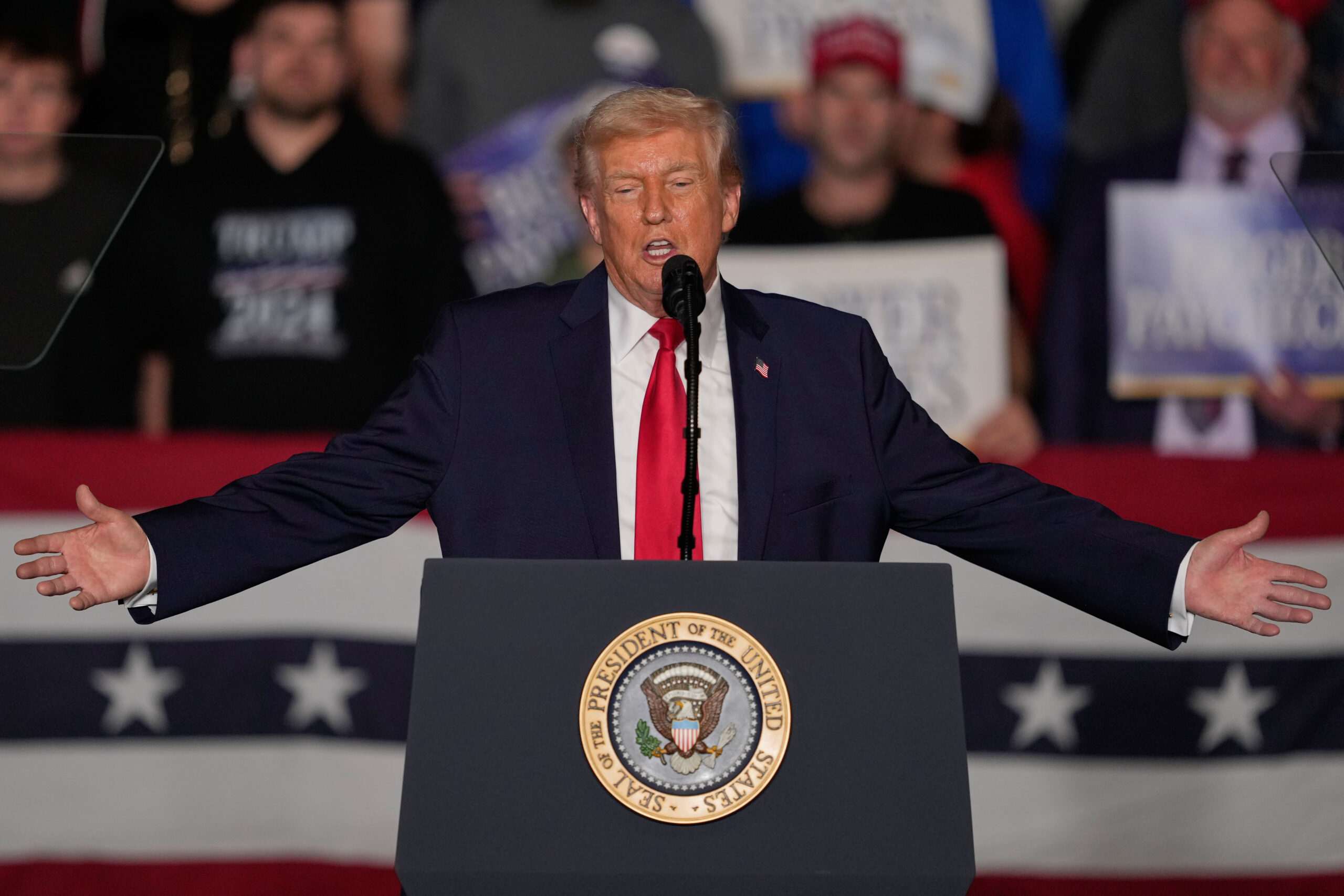 Iowa looks competitive, according to new Dem poll