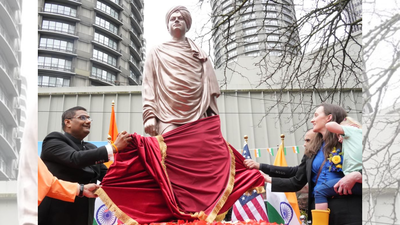 Swami Vivekananda Monument installed in downtown Seattle | India News