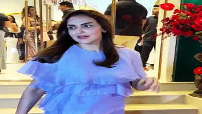 Esha Deol jokes about her ‘Met Gala moment’ after breezy red-carpet windy mishap: ‘Easy breezy’ |