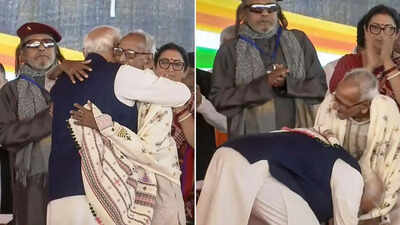 Watch: PM Modi touches feet of 98-year old Makhanlal Sarkar during West Bengal swearing-in ceremony – who is he? | India News