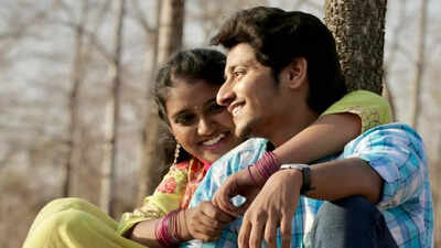 Rinku Rajguru: Nostalgia alert! Rinku Rajguru, Akash Thosar’s latest photo brings back ‘Sairat’ memories | Marathi Movie News