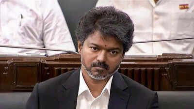 Congress warns Vijay against inducting rebel AIADMK MLAs into Tamil Nadu govt