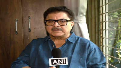 Ashoke Pandit: FWICE’s Ashoke Pandit opens up on Ranveer Singh, Farhan Akhtar’s ‘Don 3’ row: ‘We will not allow the industry to be doomed here’ | Hindi Movie News