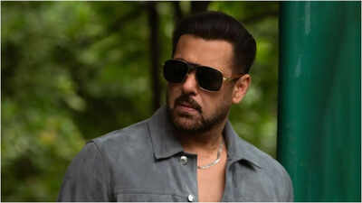 Salman Khan DID NOT step-in to mediate ‘Don 3’ dispute between Ranveer Singh and Farhan Akhtar – Reports | Hindi Movie News