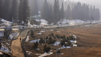 Gulmarg Skiing: Jammu and Kashmir: Warming Gulmarg turns to tech for four-season skiing future | India News