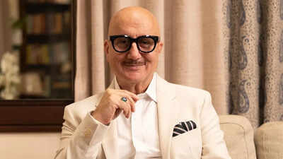 ‘God is Kind’: Anupam Kher celebrates 42 years of ‘Saaransh’, calls it the ‘most defining and iconic chapter’ of his life | Hindi Movie News