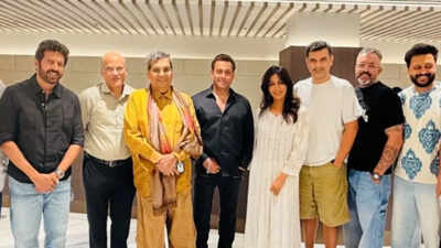 Maatrubhumi Screening: Salman Khan hosts private screening of ‘Maatrubhumi’ for Subhash Ghai, Sooraj Barjatya, David Dhawan, Kabir Khan and others | Hindi Movie News