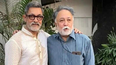 ‘If I die in plane crash, I don’t want the film to go wrong’: Aamir Khan pens secret note to Mansoor Khan before every flight | Hindi Movie News