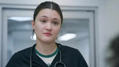 Isa Briones: ‘The Pitt’ star Isa Briones says ‘Y’all are pissin’ me off’, scolds fans for yelling during her Broadway performance |