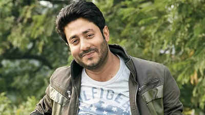 Filmmaker Raj Chakraborty announces decision to quit politics after poll setback |