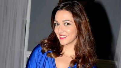 Nauheed Cyrusi: ‘Faltu mein they add kissing scenes,’ says Nauheed Cyrusi about doing less acting work: ‘Producer holds 25 percent of payment’ | Hindi Movie News