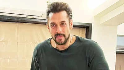 Salman Khan shows off lean new look; actor’s weight loss leaves fans﻿ excited for next with Nayanthara- PICS |