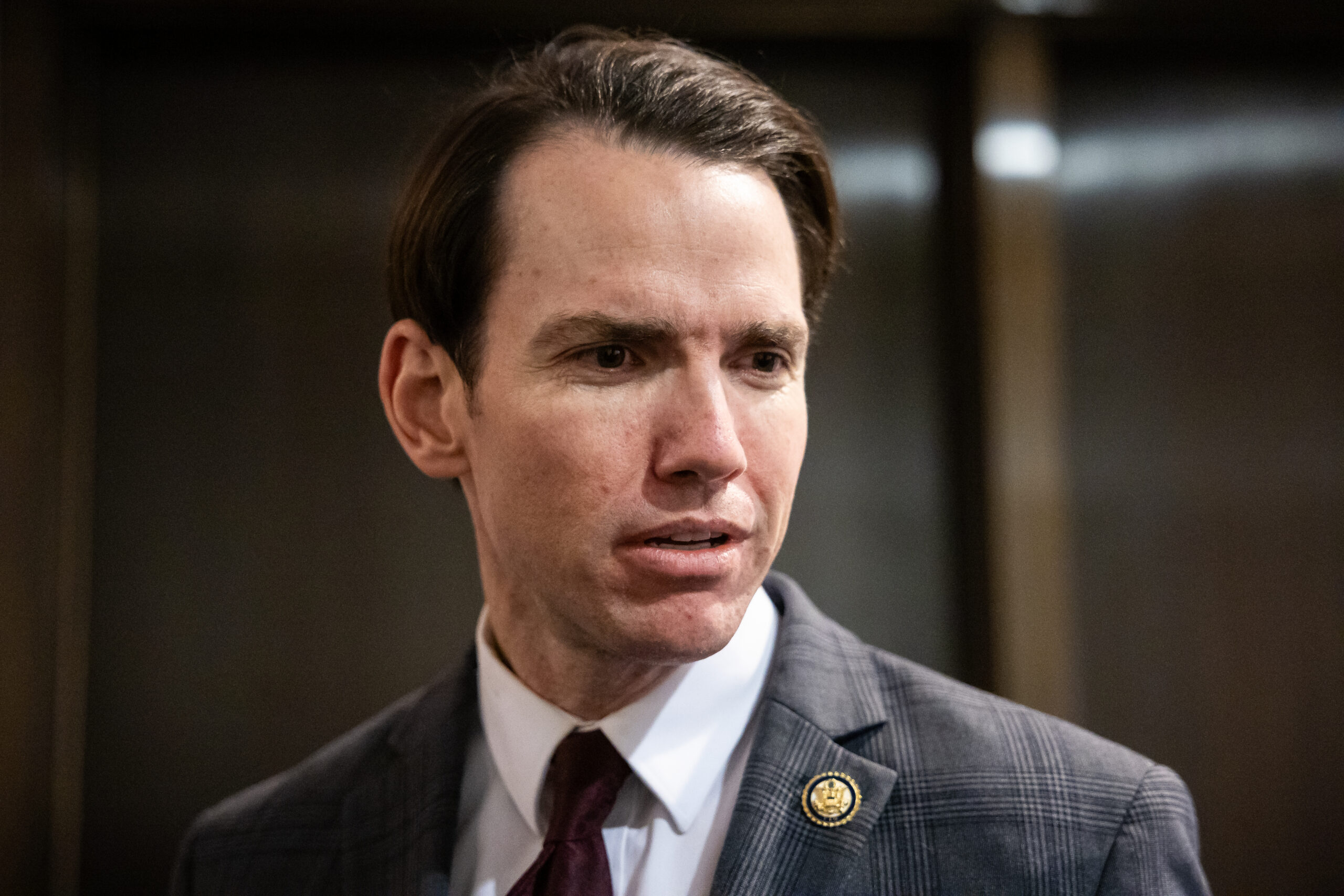 Independent's signature forces House vote on Ukraine aid