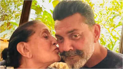Sunny Deol: ‘So Happy Bob’: Sunny Deol shares RARE photo of Bobby Deol and mother Prakash Kaur to celebrate ‘Bandar’ success | Hindi Movie News