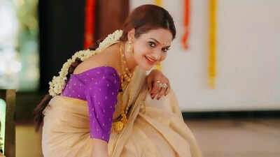Madhoo recalls Sridevi meeting, says ‘I was and still am Sriji’s biggest fan’ |
