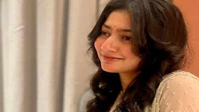 Sai Pallavi likely to join Dhanush’s next as cop in Rajkumar Periasamy film – Reports | Tamil Movie News