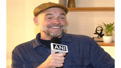 Paul Blackthorne recalls Aamir Khan’s washroom pep talk before ‘Lagaan’ scene: ‘I just froze and thought, Oh, God’ |