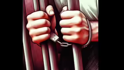 HIV+ woman among 4 held in MP sex racket | India News
