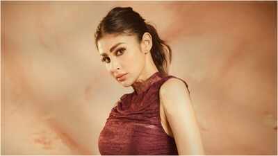 Mouni Roy: ‘I can’t do anything about it’: Mouni Roy addresses outrage over playing Varun Dhawan’s on-screen mother in ‘Hai Jawani Toh Ishq Hona Hai’ | Hindi Movie News