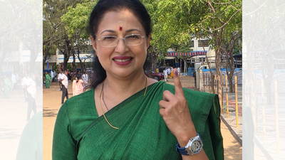 Actress Gautami Tadimalla resigns from AIADMK as party faces fresh setback | India News